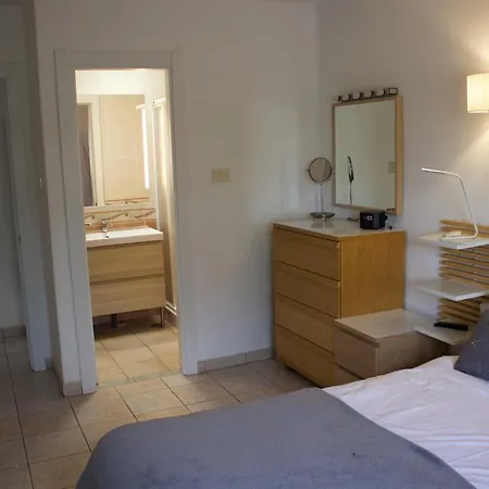 Deluxe 2 Bedroom On Brisas Complex With Large Heated Pool, Close To *